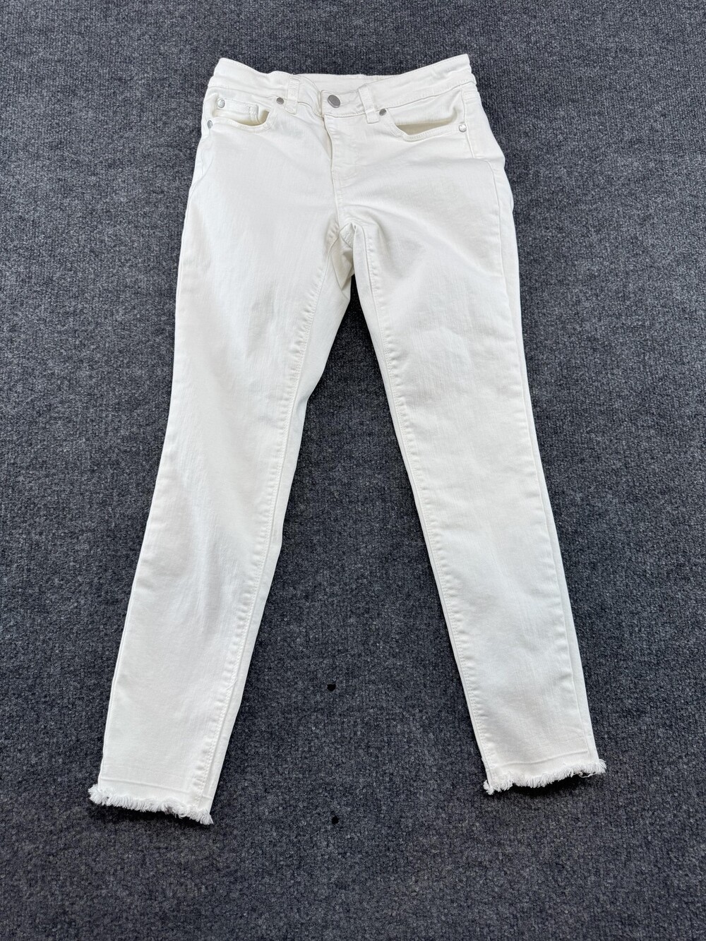 Vince Camuto Jeans Womens 26/2 White Mid Rise Skinny Crop Fringe Hem Stretch